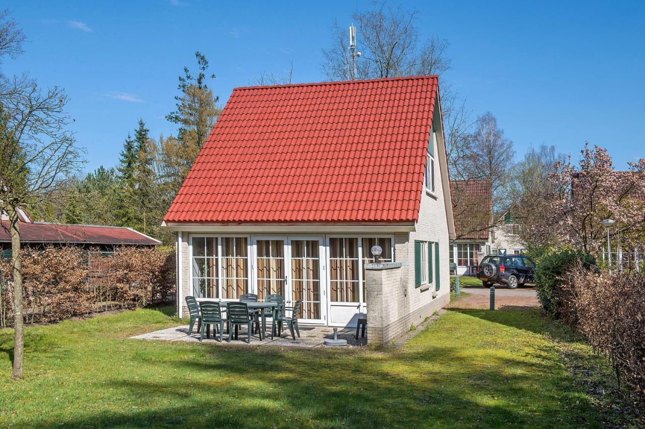 Bungalow - 6 Personen Gelegen In De Nabije Omgeving Van Avonturenpark Hellendoorn En De Prachtige Sallandse Heuvelrug En Eelerberg Экстерьер фото