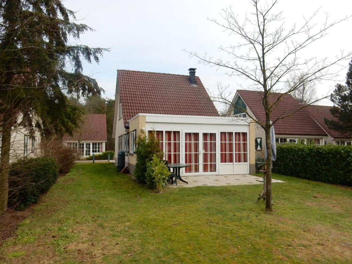 Bungalow - 6 Personen Gelegen In De Nabije Omgeving Van Avonturenpark Hellendoorn En De Prachtige Sallandse Heuvelrug En Eelerberg Экстерьер фото