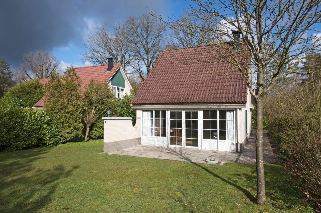 Bungalow - 6 Personen Gelegen In De Nabije Omgeving Van Avonturenpark Hellendoorn En De Prachtige Sallandse Heuvelrug En Eelerberg Экстерьер фото