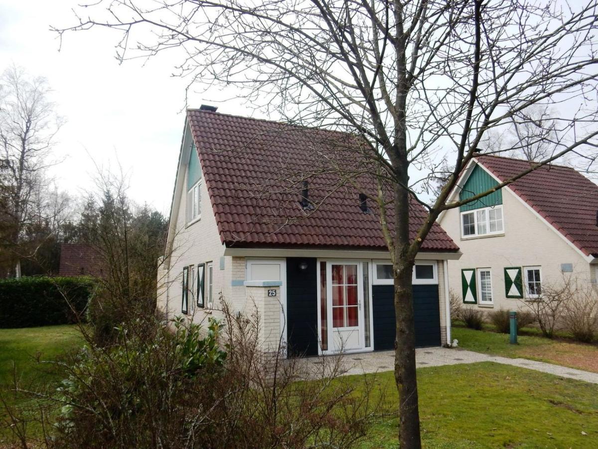 Bungalow - 6 Personen Gelegen In De Nabije Omgeving Van Avonturenpark Hellendoorn En De Prachtige Sallandse Heuvelrug En Eelerberg Экстерьер фото