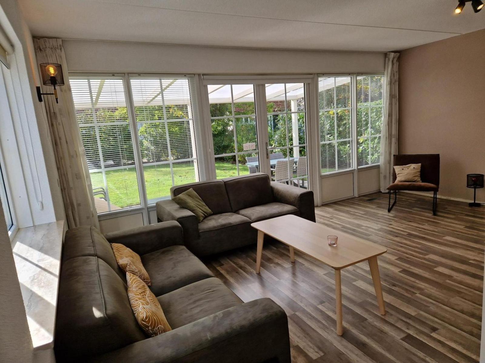 Bungalow - 6 Personen Gelegen In De Nabije Omgeving Van Avonturenpark Hellendoorn En De Prachtige Sallandse Heuvelrug En Eelerberg Экстерьер фото