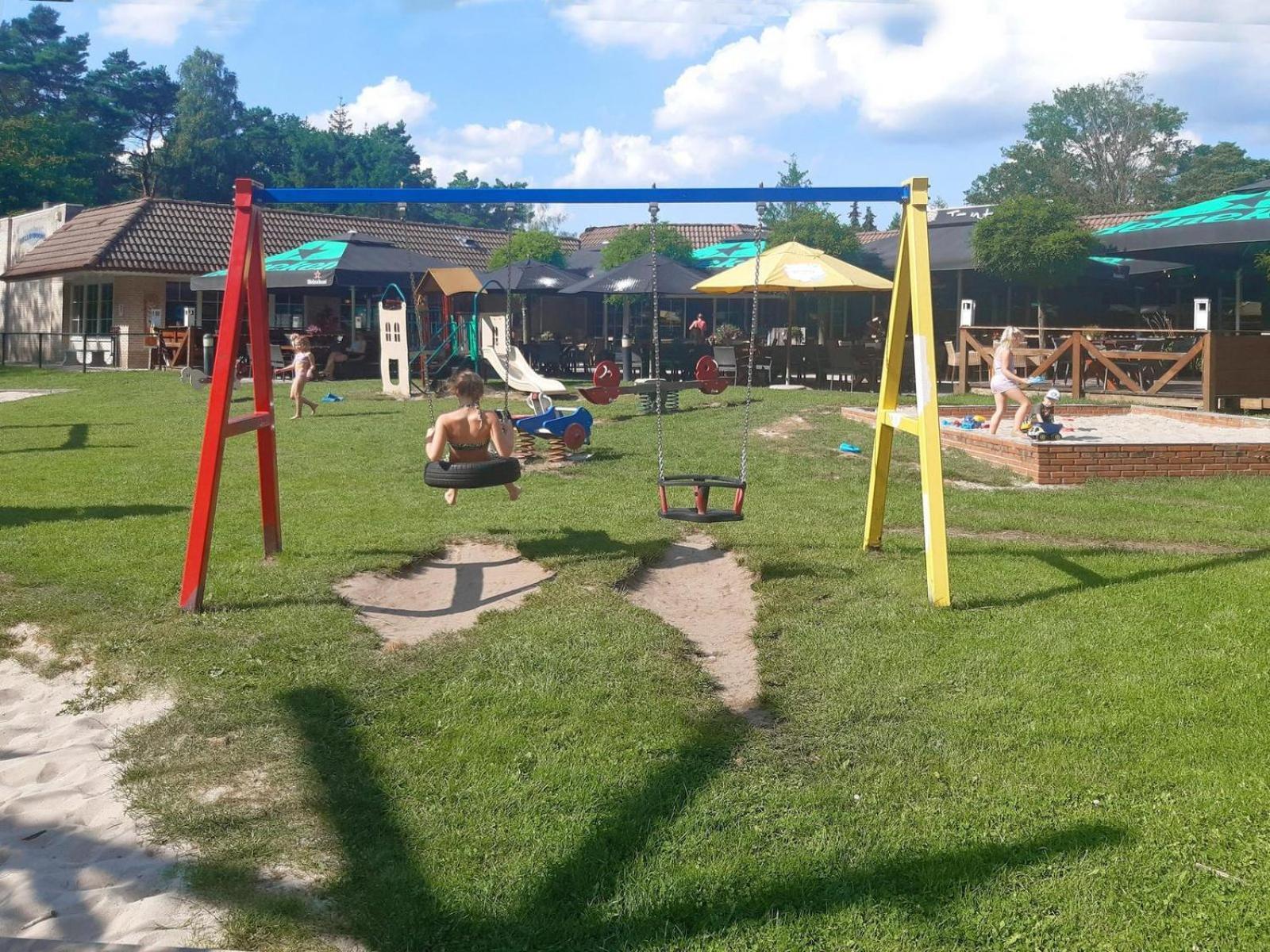 Bungalow - 6 Personen Gelegen In De Nabije Omgeving Van Avonturenpark Hellendoorn En De Prachtige Sallandse Heuvelrug En Eelerberg Экстерьер фото
