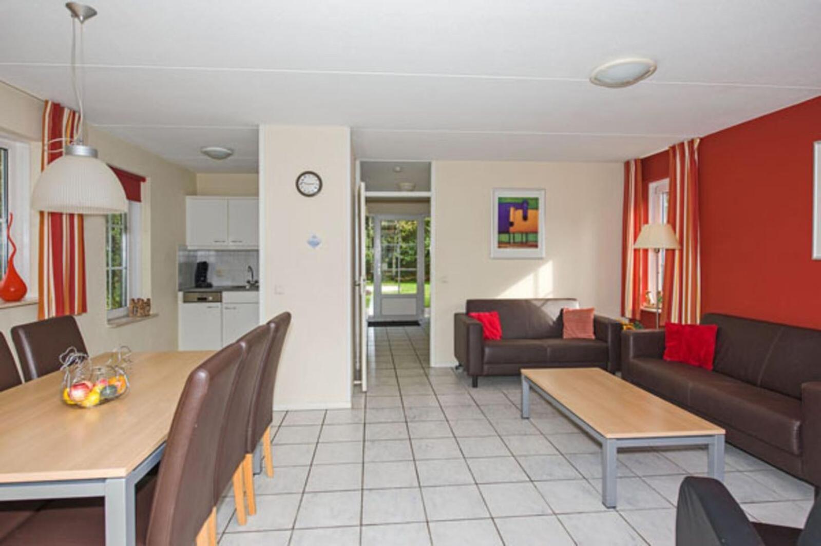 Bungalow - 6 Personen Gelegen In De Nabije Omgeving Van Avonturenpark Hellendoorn En De Prachtige Sallandse Heuvelrug En Eelerberg Экстерьер фото